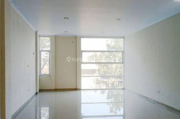 Ruko Siap Pakai Cocok Untuk Usaha di Holis Raya