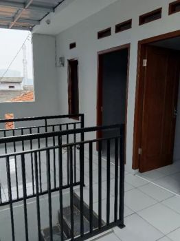 Rent Rumah: kontrakan 2 pintu
