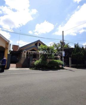 Rumah Terawat Lokasi Strategis di Purwantoro, Blimbing Malang dn582