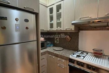 Ruko 4 Lantai di Pusat Pembelanjaan Pasar Baru, Full Furnished Cocok Untuk Dan