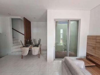 Rumah furnish di sewakan di cluster Zuma Malibu Village Gading Serpong