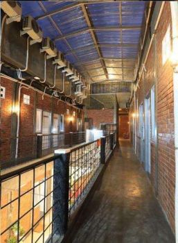 dijual murah hotel kost exclusive dan cafe di jalan kaliurang km 8,5