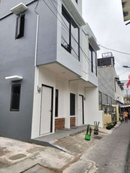 Dijual rumah 2 lantai minimalis modern di Kemayoran