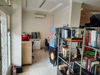 Disewakan Space Kantor Bangunan Rumah Tinggal / Sharing Space Kantor