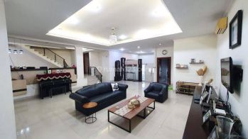 Rumah Pluit Sakti Jakarta Utara Cantik Rapi