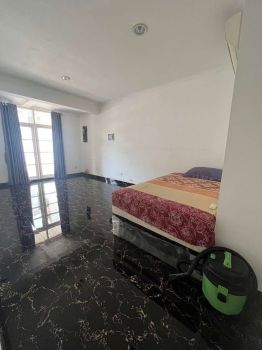 MURAH DISEWAKAN RUMAH CANTIK PIK 1 SEMI FURNISHED