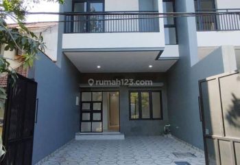 Dijual Rumah New 2 Unit Jejer Sisa 1 Unit di Medokan Asri Utara