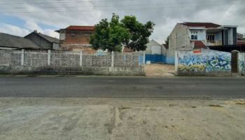 TANAH PINGGIR JALAN COCOK UNTUK USAHA, HUNIAN ,KOS &INVESTASI