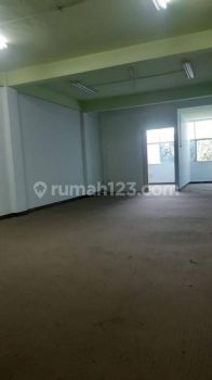 Ruko tepi jalan raya jalan Ternate,Cideng jakarta pusat