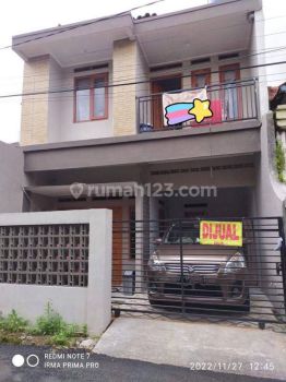 Rumah Minimalis 2 Lantai Siap Huni Komp Cijaura Bandung