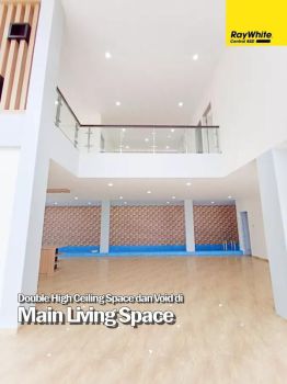 Jarang ada ! Rumah 3 lantai dengan Kolam Renang Indoor DI The Icon BSD