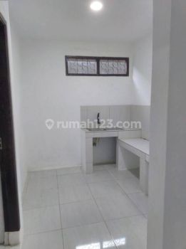 Dijual Rumah bersih,nyaman dan ga jauh dari jalan utama
