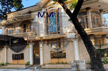 Dijual Rumah Besar Full Granit Lokasi Strategis di Cempaka Putih