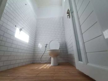 Rmh Baru semi villa keren murah strategis di Cigugur Bandung Utara