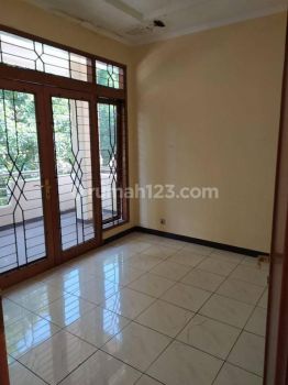 KAN RUMAH BAGUS DI KOMPLEK BATUNUNGGAL BANDUNG