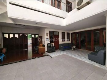 Rumah Manyar Kertoadi