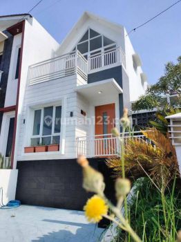 PROMO Rumah Desain Suka-suka di perumahan dkt Setiabudi Serasa Dago