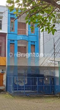 Ruko 3 Lantai di Lokasi Strategis kota Malang