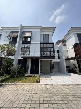 Rumah 3 Lantai di Rumah Di Kemang Jeruk Purut, Jakarta Selatan
