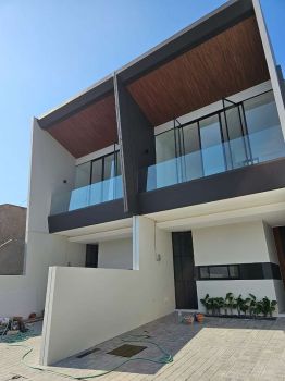 Rumah Baru Gress di Jemursari Timur MINIMALIS, KONTEMPORER, STRATEGIS