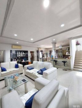 Di jual murah rumah pik 14 5 x20 rapi 3lt jln lebar