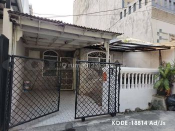 Rumah Disewa Kelapa Gading, Luas 6x15 Meter, Kode 18814 Ad js