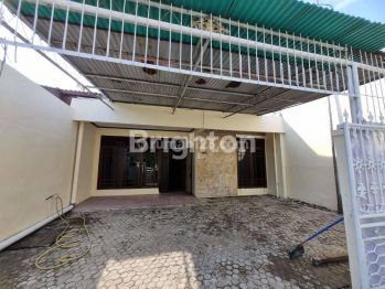RUMAH JELAMBAR SIAP HUNI 1.5 LANTAI