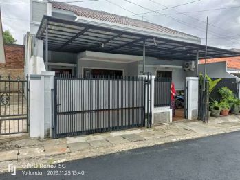 Di jual cepat rumah 1,5 lantai komplek deplu pondok aren kota tangsel