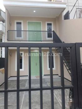 For rent Ruko Baru Tebet Barat strategis ada parkiran