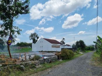 BANTING HARGA!! Tanah Villa Sleman Jogja Dekat Pasar Gentan, Ring Road