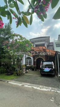 Rumah 2 lt di Kota Wisata Cibubur terdepan sebelah pusat bisnis