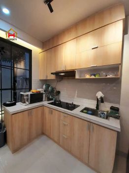 Rumah Mewah Full furnished Dalam cluster