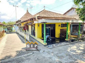 Dijual tanah gratis bangunan pinggir pantai ketapang Banyuwangi