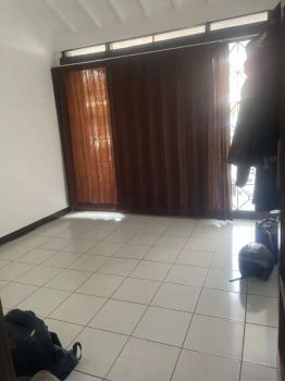 DiSewakan Rumah Semi Furnish di Komplek Leuwi Sari Bandung