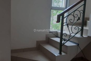 Dijual Rumah Asri 2 Lt. Cluster Elista Gading Serpong