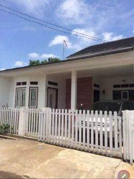 Sell Rumah: Di Sewakan Rumah