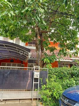 Rumah cantik 2 lantai komplek pesanggrahan jakarta selatan