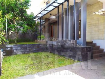 Rumah Nyaman Dan Terawat di Kawasan Elite Setraduta