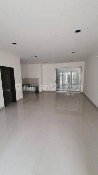 Disewakan Rumah Pik 2 Cluster Favorit Brand New Ada 3 Ac Uk 6x12.5 2 Lantai