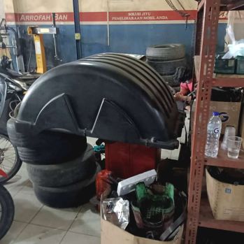 DIJUAL BUTUH - BENGKEL MOBIL AKTIF