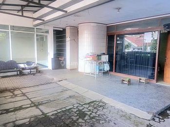 Jual Rumah Cocok Untuk Usaha Mainroad Sayap Buah Batu