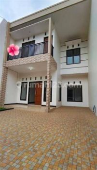 Dijual Rumah Baru Lega Keren di Perumahan Jatimakmur Pondokgede