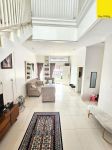 thumbnail-white-house-melati-mas-rumah-2-lantai-dengan-high-ceiling-8-meter-11