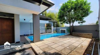 Rumah bagus minimalis tengah kota siap pakai disewakan di galunggung semarang