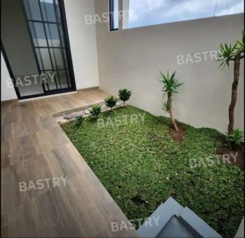 Rumah mewah Oma Campus Sengkaling malang