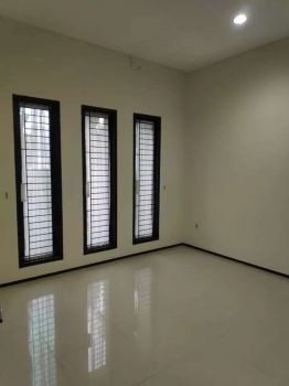 Rumah Singgasana Pradana