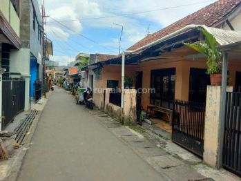 Di jual rumah lama dipada suka Bdg