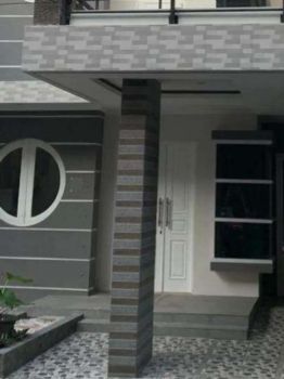 DOSEWAKAN RUMAH MEWAH GRESS SIAP HUNI PONDOK BAMBU