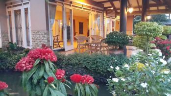 Villa / Vila Puncak view bagus dan murah.