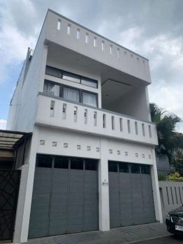 Dijual Cepat Rumah Lux 4 Lantai Di Cisaranten Arcamanik
